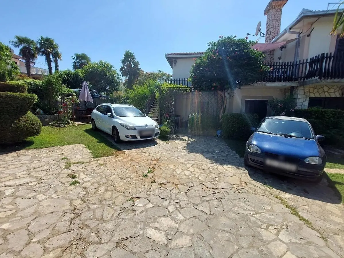 Apartments With A Parking Space Nska, Krk - 21685 Malinska